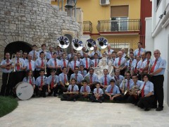 banda con statua